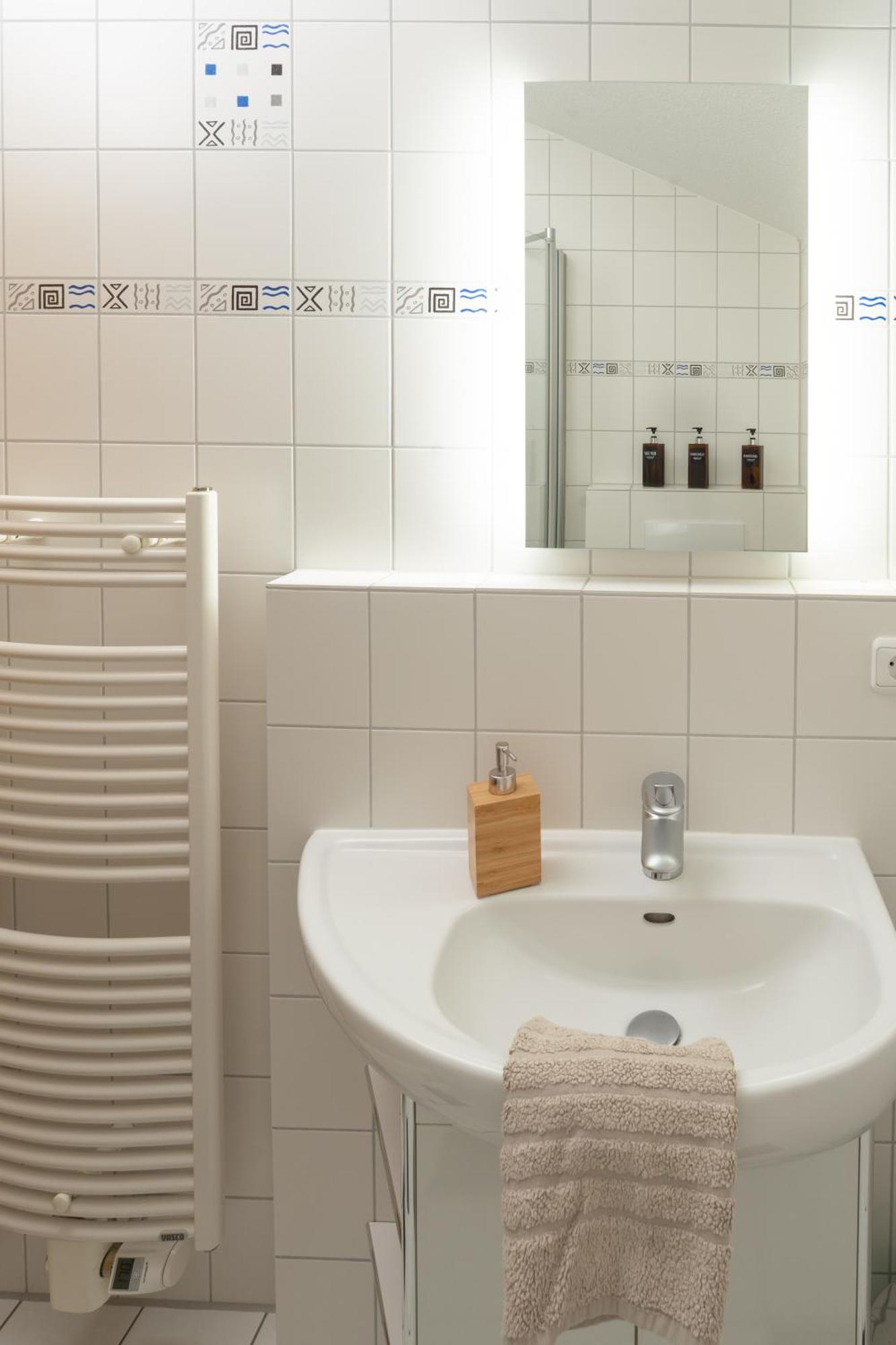 Ferienwohnung Neuhaus Волфсбург Екстериор снимка